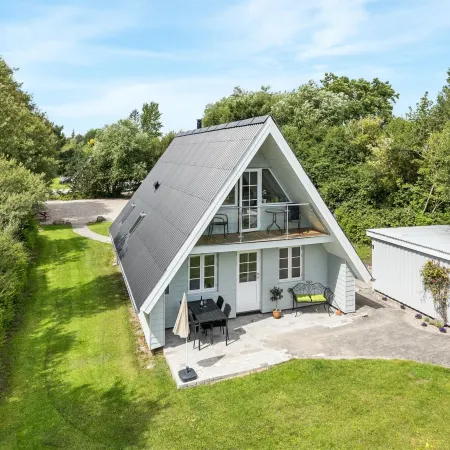 "Thormund" - 350m from the Sea