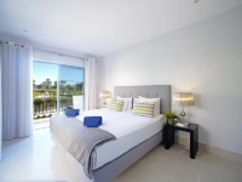 Pine Hills Esmeralda