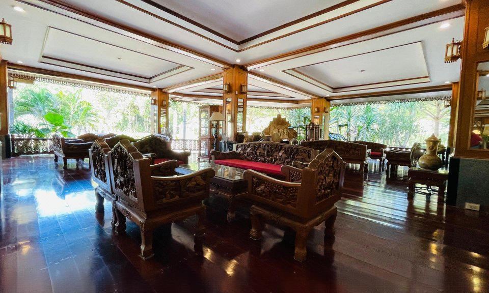 반림콰에 파에림남 리조트의 강변 데크와 리버뷰 모습