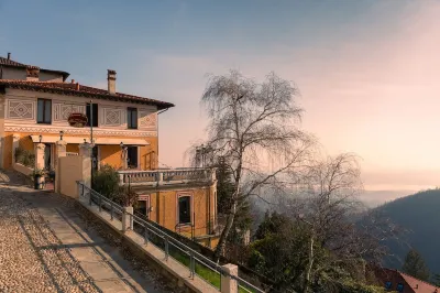 Albergo Sacro Monte Varese Hoteles en Cadegliano-Viconago