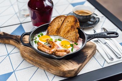 料理 プラハ マリオット ホテルの写真