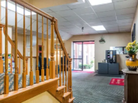 Econo Lodge Hotels in Hillsborough County