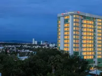 NH Collection Guadalajara Providencia Hotels near Financial District