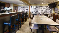 Best Western Plus Regency Inn  Conference Centre - breakfast