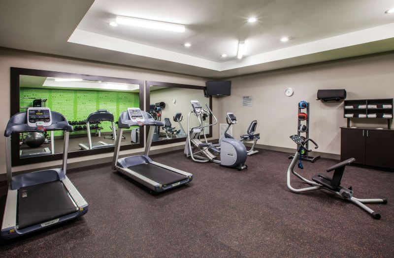 La Quinta Inn & Suites by Wyndham Owasso photo 2