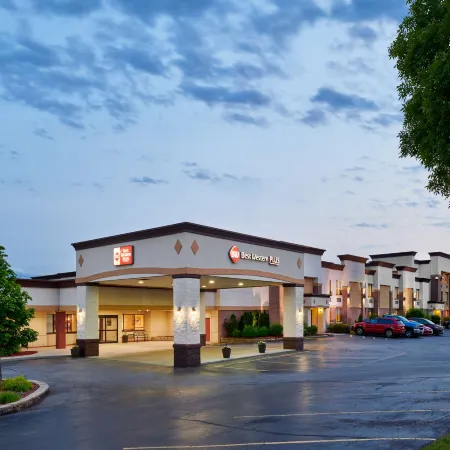 Best Western Plus Milwaukee Airport Hotel  Conference Center