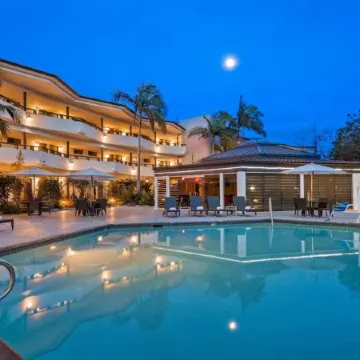 The Encinitan Hotel & Suites