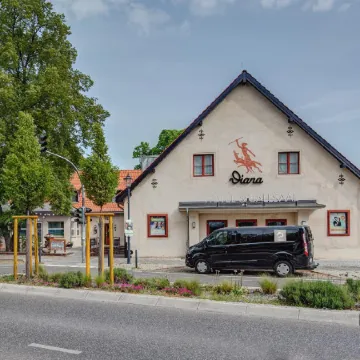 Landhotel Diana Отели рядом с достопримечательностью «Лихтерфельде»