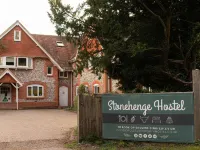 Stonehenge Farmhouse Hotels near Tesco Express