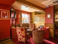 The Castle Hotel Hotel a Gwernyfed