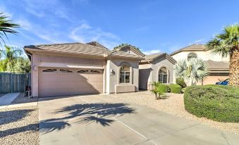 Goodyear Home on Golf Course Pool and Putting Green