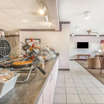 Baymont by Wyndham Topeka