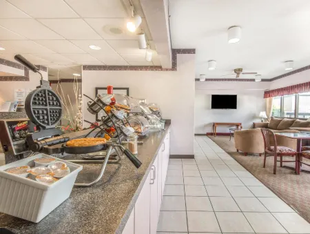 Baymont by Wyndham Topeka