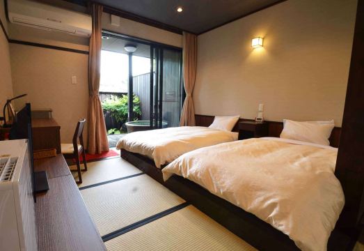 3. 에이겐지 온센 ..