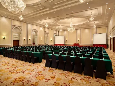 Menara Peninsula Hotel