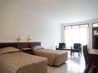 Toledo Inn Các khách sạn ở Tigaras
