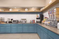 Country Inn & Suites by Radisson, Merrillville, IN - breakfast