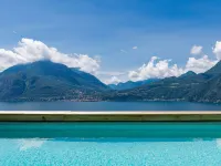 Lacum Lux Resort - Swimmingpools