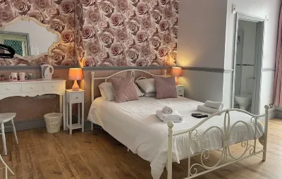 LilyRose Hotel Hotels near Caedmon College Whitby