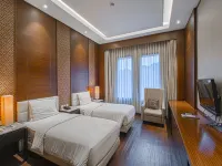 Grand Arjuna Hotel Hotel a Cidadap