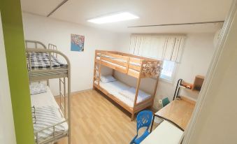 Seoul Holiday Guesthouse - Hostel