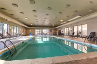 Drury Inn & Suites St Joseph فنادق في سانت جوزيف