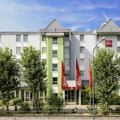 Ibis Frankfurt Messe West Отели рядом с достопримечательностью «Башня Европатурм»