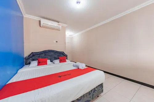 RedDoorz Syariah at Cibadak Sukabumi Hotels in Cikidang