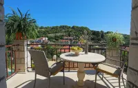 Small Stone House in a Quiet Place Island Solta - Homestays