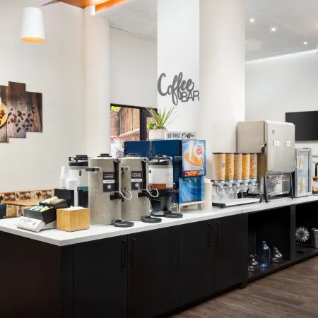 Fairfield Inn & Suites New York Manhattan/Times Square South Отели рядом с достопримечательностью «Мидтаун»