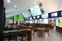 The Kimberley Grande Resort - breakfast