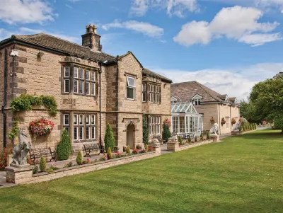 Rogerthorpe Manor Hotel