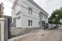 Urbanview Hotel Sabar Residence Csb Mall Hôtels à : Sutawinangun