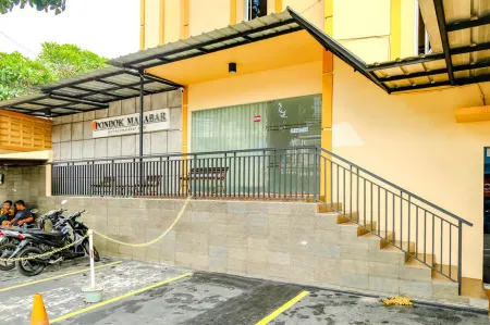 Pondok Malabar Mitra RedDoorz Отели рядом с достопримечательностью «Музей текстиля»