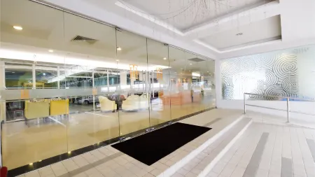 Times Hotel Brunei Отели в г. Mukim Berakas A