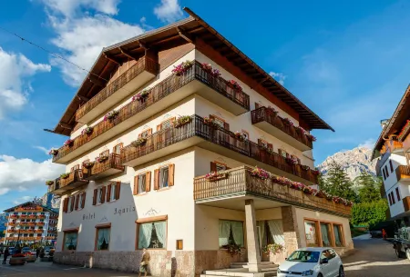 Hotel Aquila Отели в г. Кортина д'Ампеццо'