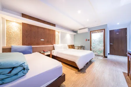 Incheon (Sinpo) with