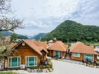 Muju Hodunamu Pension Hotels near Muju Deogyusan Resort Seolcheon Tour Gondola Boarding Point