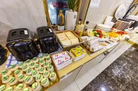 Cygnus Hotel - breakfast
