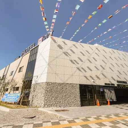 Gimcheon Hotel Esang Отели рядом с достопримечательностью «Стадион в Кимчхоне»