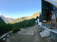 Stonedage Tosh Hotels in Tosh