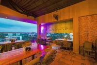 Season 4, Sangli Hotels in Sangli
