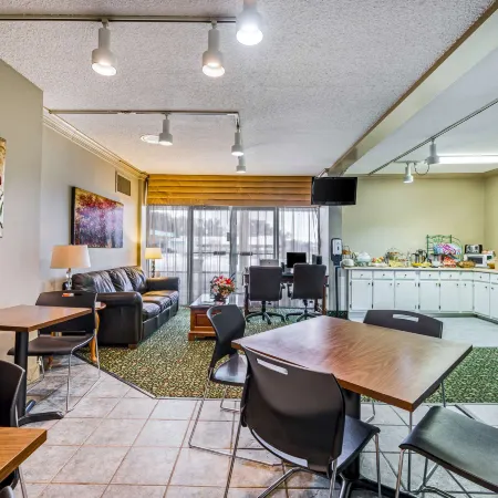 Econo Lodge Corinth