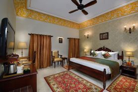 BrijRama Palace, Varanasi - by the Ganges