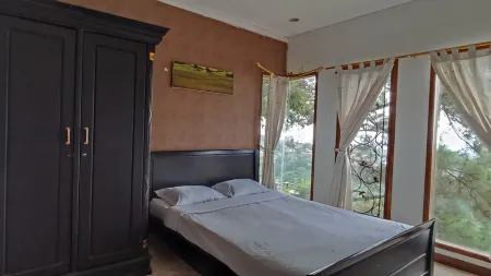 De Bukit Dago Villa by HouseinBandung