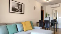 Beautiful 2 Bedroom 2 Bathroom Apartment with Pool - Badekar