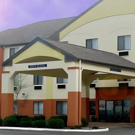 MUNCIE PLACE HOTEL & SUITES by IHG