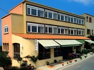 Hotel la Santa Hotels in Algajola