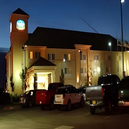 Fairfield Inn & Suites Dallas Medical/Market Center Отели рядом с Аэропорт Лав-Филд