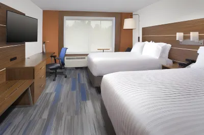 Holiday Inn Express & Suites Altoona Hotel di Blair County